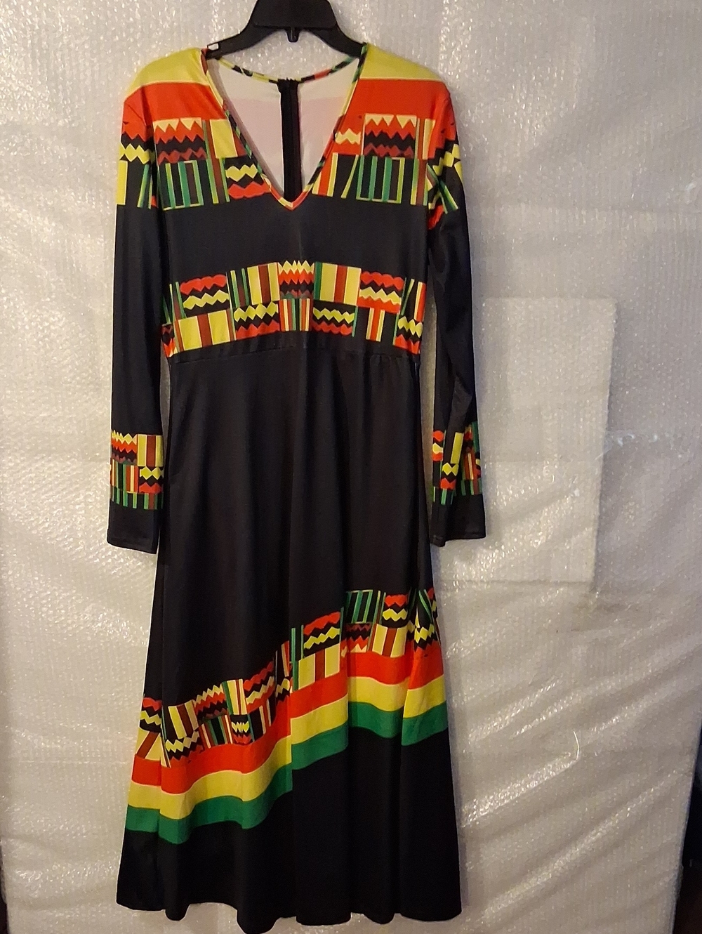 WMB Long Sleeve African Print V-Neck Dress Black Multicolor 10